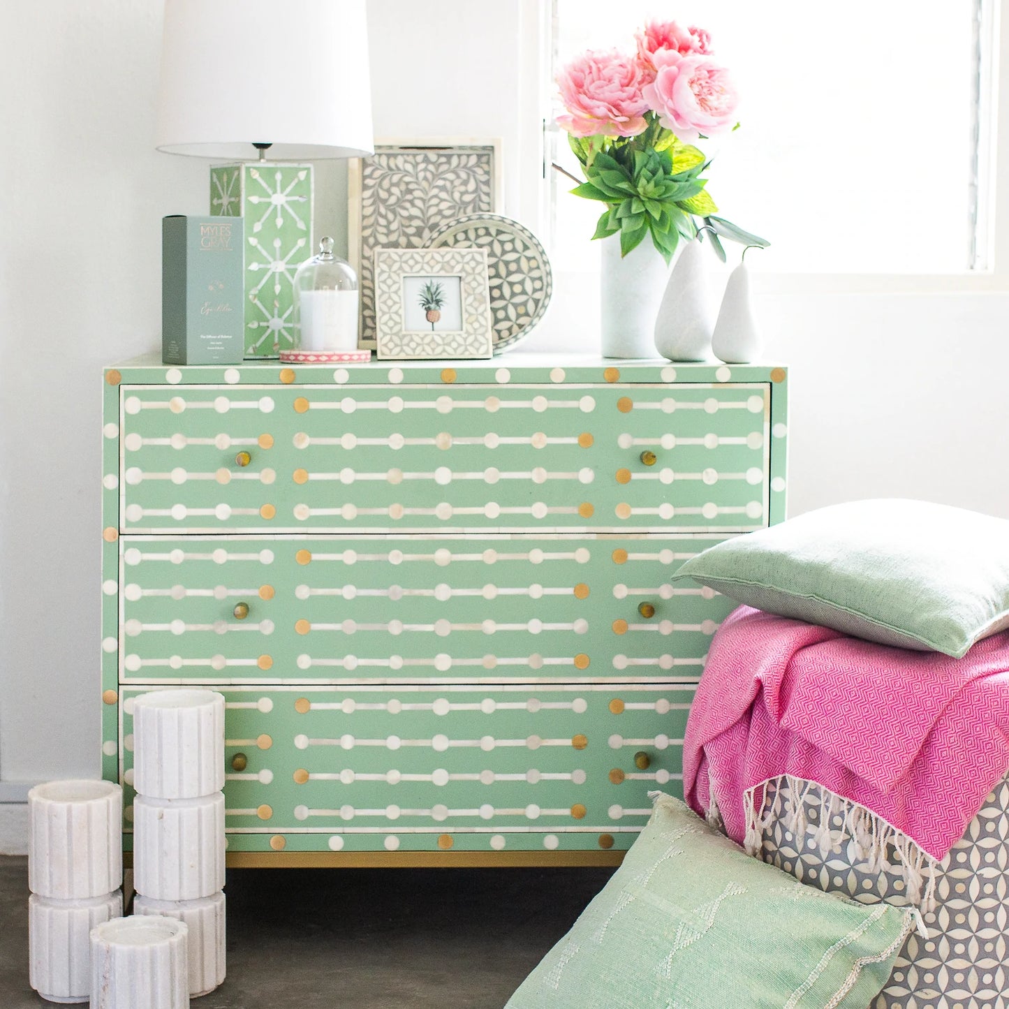 Bone Inlay - Chest Of Drawer - Nine drawers