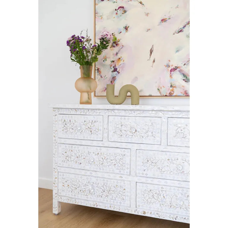 Commode Florale en Nacre 7 Tiroirs - Blanc